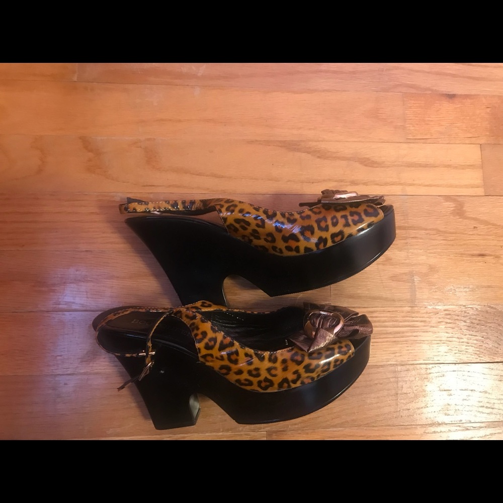 Shoes - Picture 3 of 3